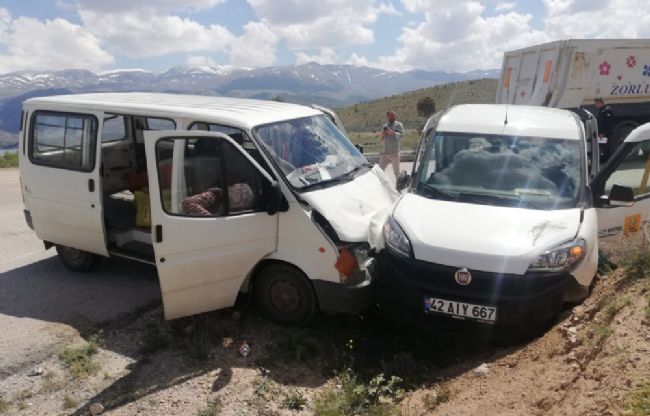 Halkapınar’da iki aracın karıştığı kazada 6 kişi yaralandı