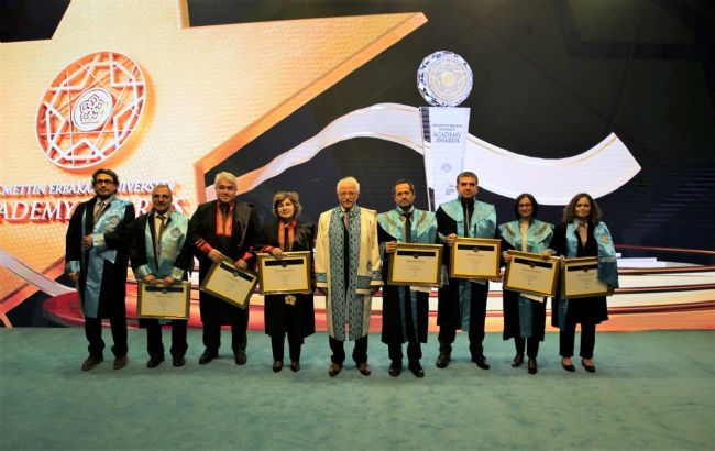 NEÜ Akademi Ödülleri Sahiplerini Buldu