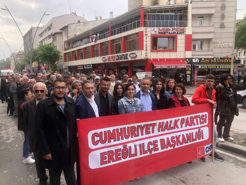 EREĞLİ’DE 1 MAYIS COŞKULU KUTLANDI