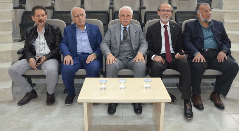 NEÜ’de Gıda Katkı Maddeleri ve Helallik Bilinci Konuşuldu