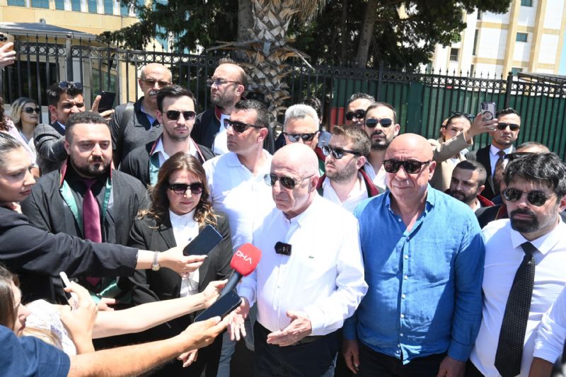 Ümit Özdağ, Antalya’da basın açıklaması yaptı.