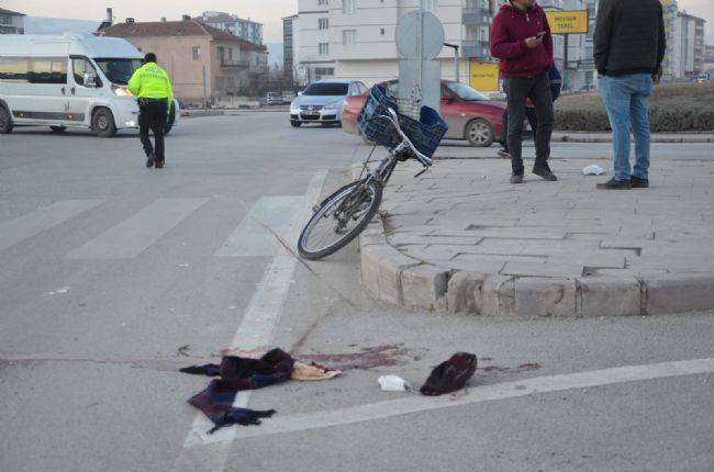 Ereğli’de süt kamyonetinin çarptığı bisiklet sürücüsü ağır yaralandı